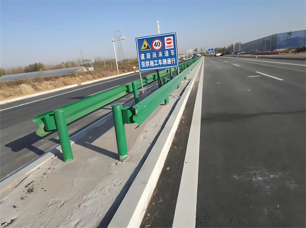 泸州公路护栏守护安全横跨多个行业的应用