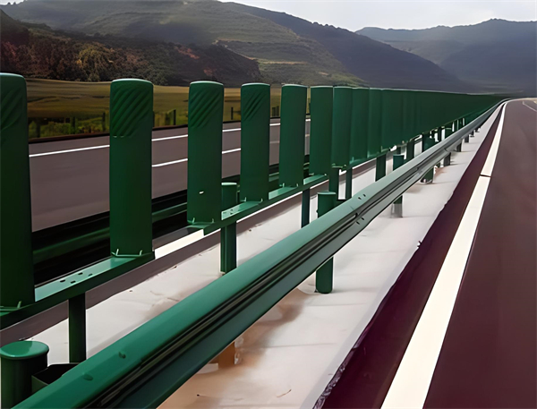 泸州三波护栏板在高速公路的应用